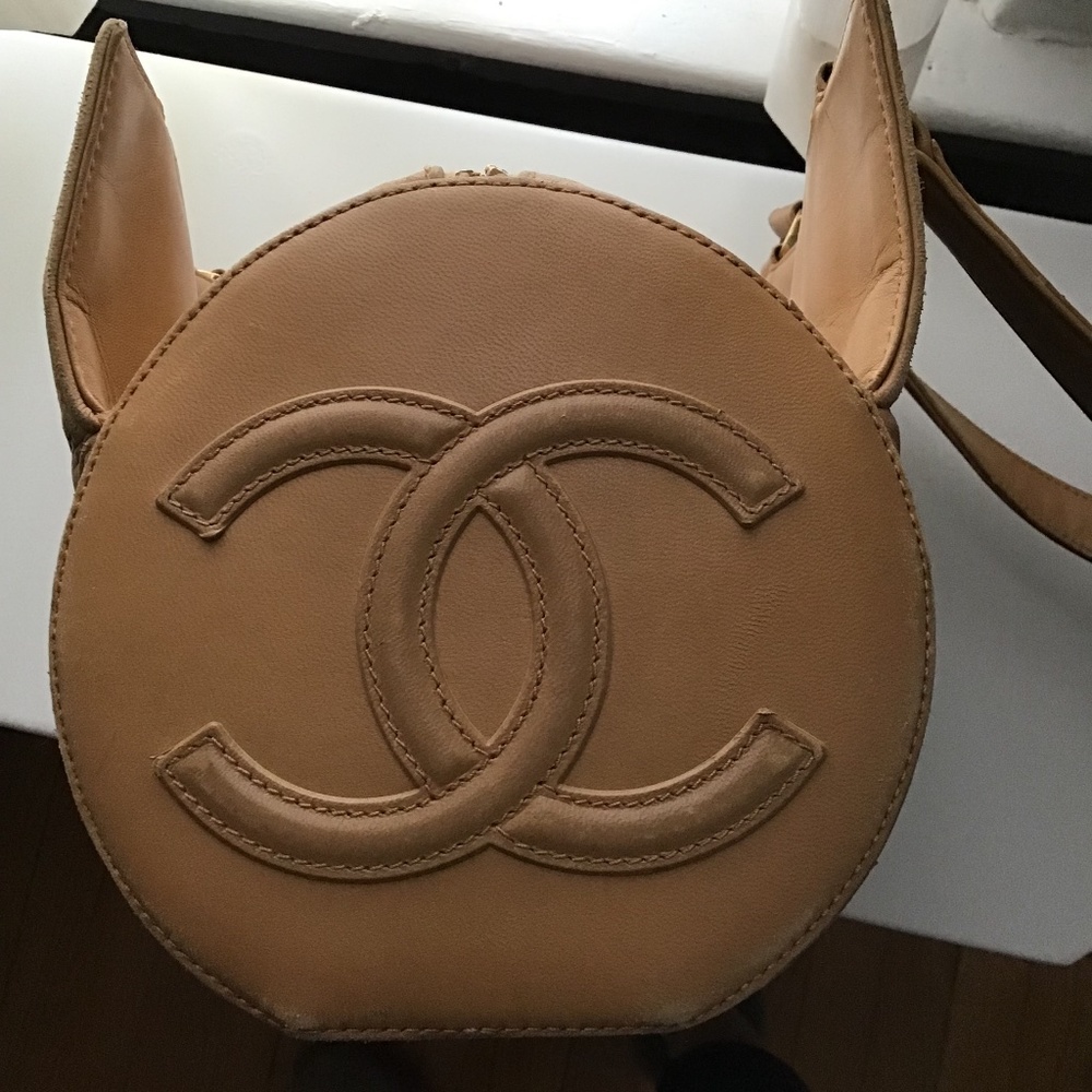 Chanel tan leather chocolate barrel bag